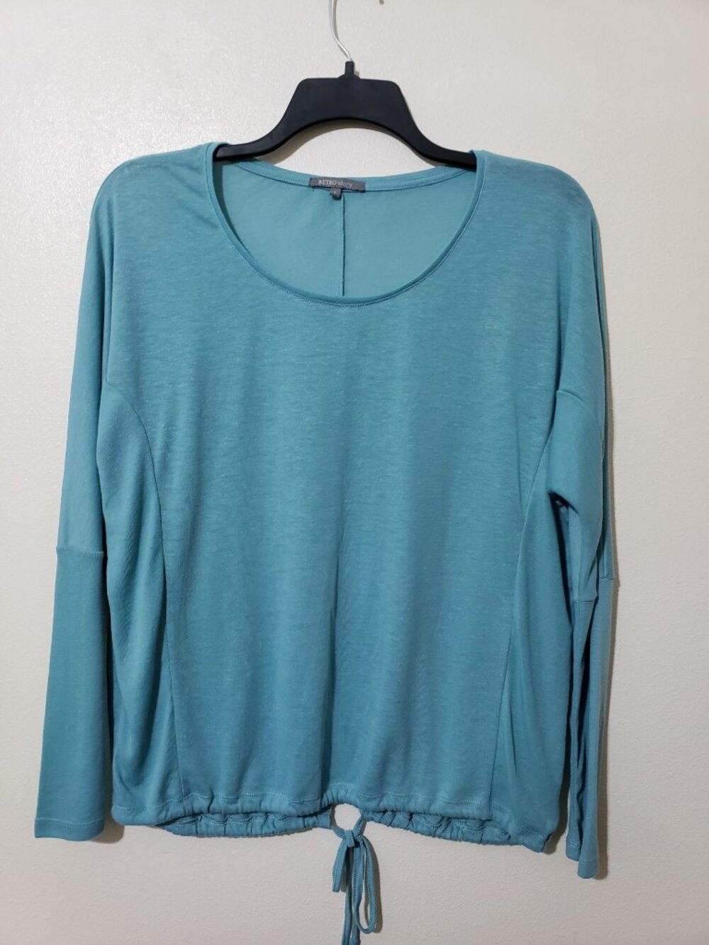 Retro-ology blue, long sleeve, tie hem, split back, lightweight sweater, size L